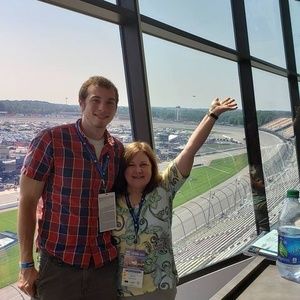 Meet your Posher, Marian